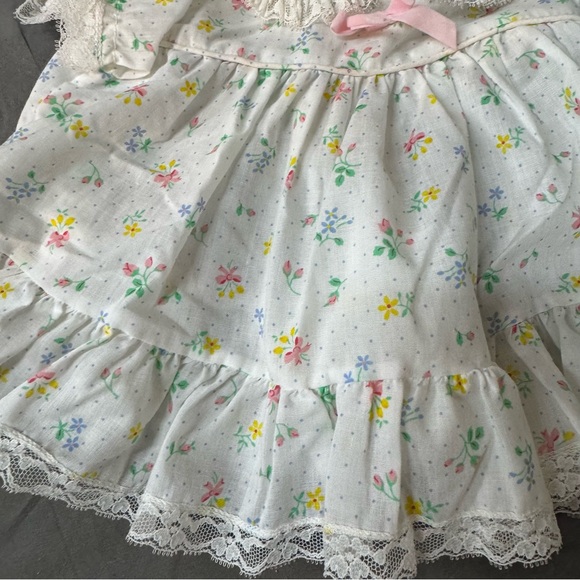 Vintage Dreamboat Floral Baby Dress with Lace Trim size 12 months - Picture 2 of 5